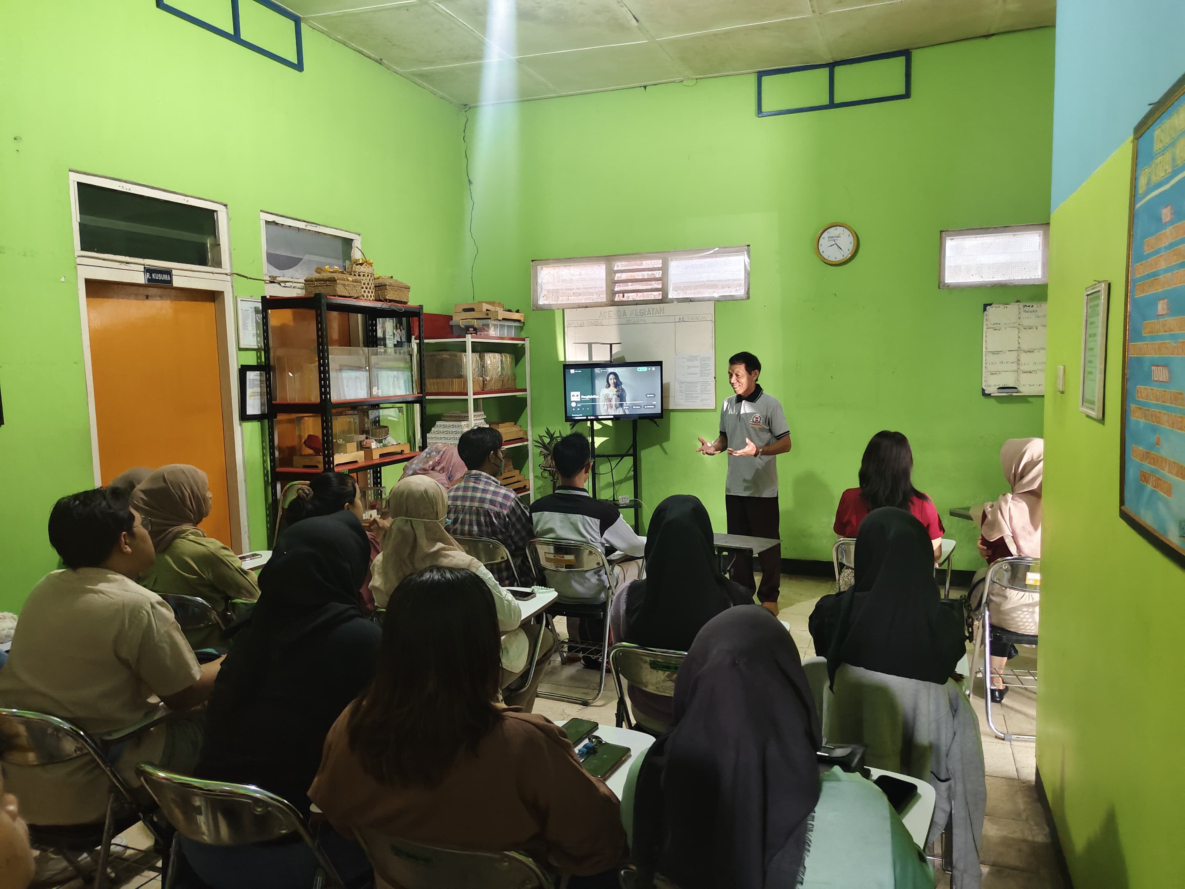 Pelatihan Bakery Disporapar Kota Magelang ( Dana DBHCT 2025 )