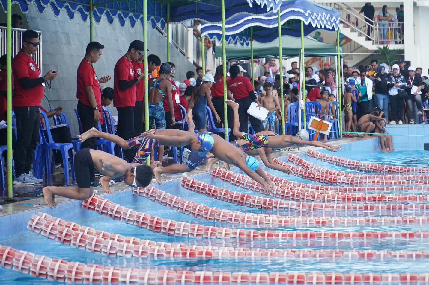 Kejuaraan Renang Tingkat Pelajar Piala DISPORAPAR Kota Magelang