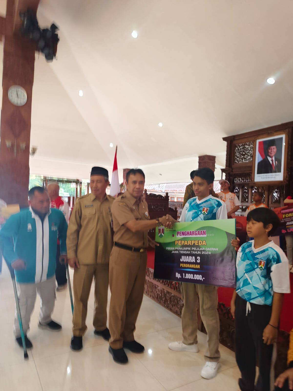 Pemberian Penghargaan kepada Atlet Berprestasi Kota Magelang Tahun 2024